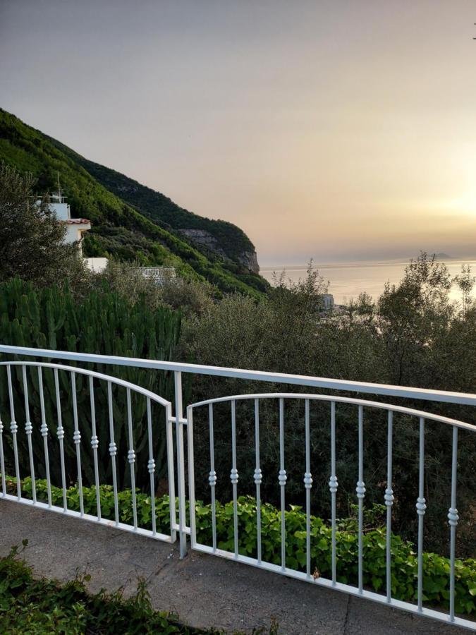 Hotel Lucia Castellammare di Stabia Zewnętrze zdjęcie