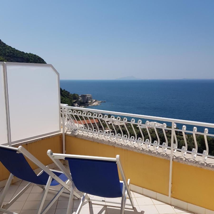 Hotel Lucia Castellammare di Stabia Zewnętrze zdjęcie