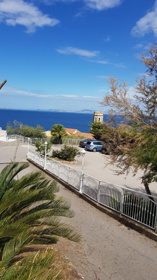 Hotel Lucia Castellammare di Stabia Zewnętrze zdjęcie