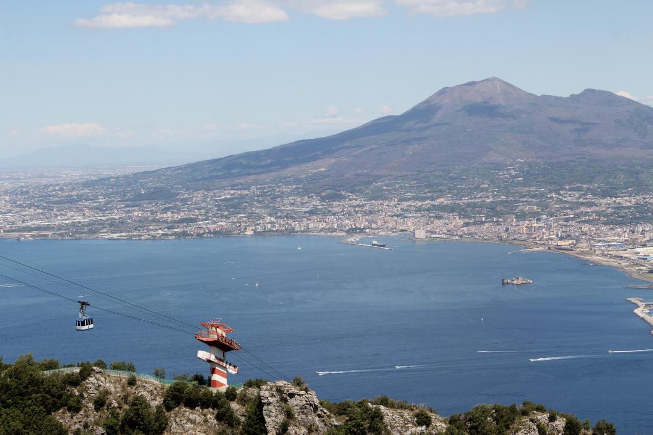 Hotel Lucia Castellammare di Stabia Zewnętrze zdjęcie